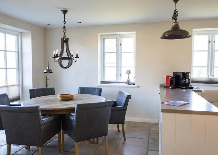 Doppelhaushaelfte House *