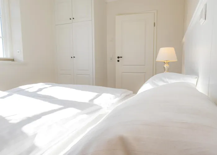 Doppelhaushaelfte House